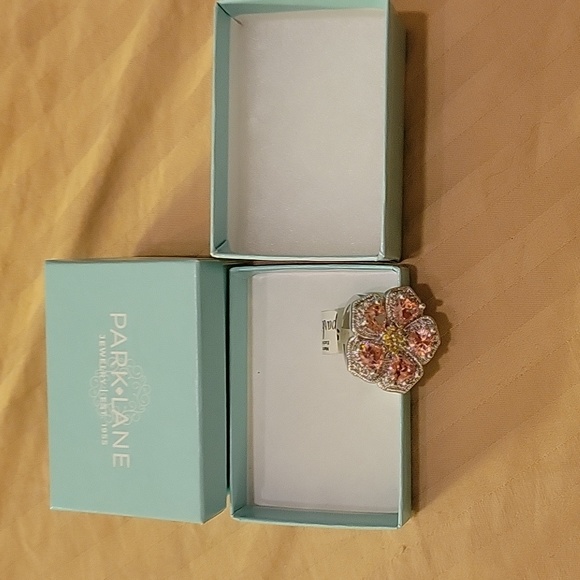 Park lane ring - Picture 2 of 3